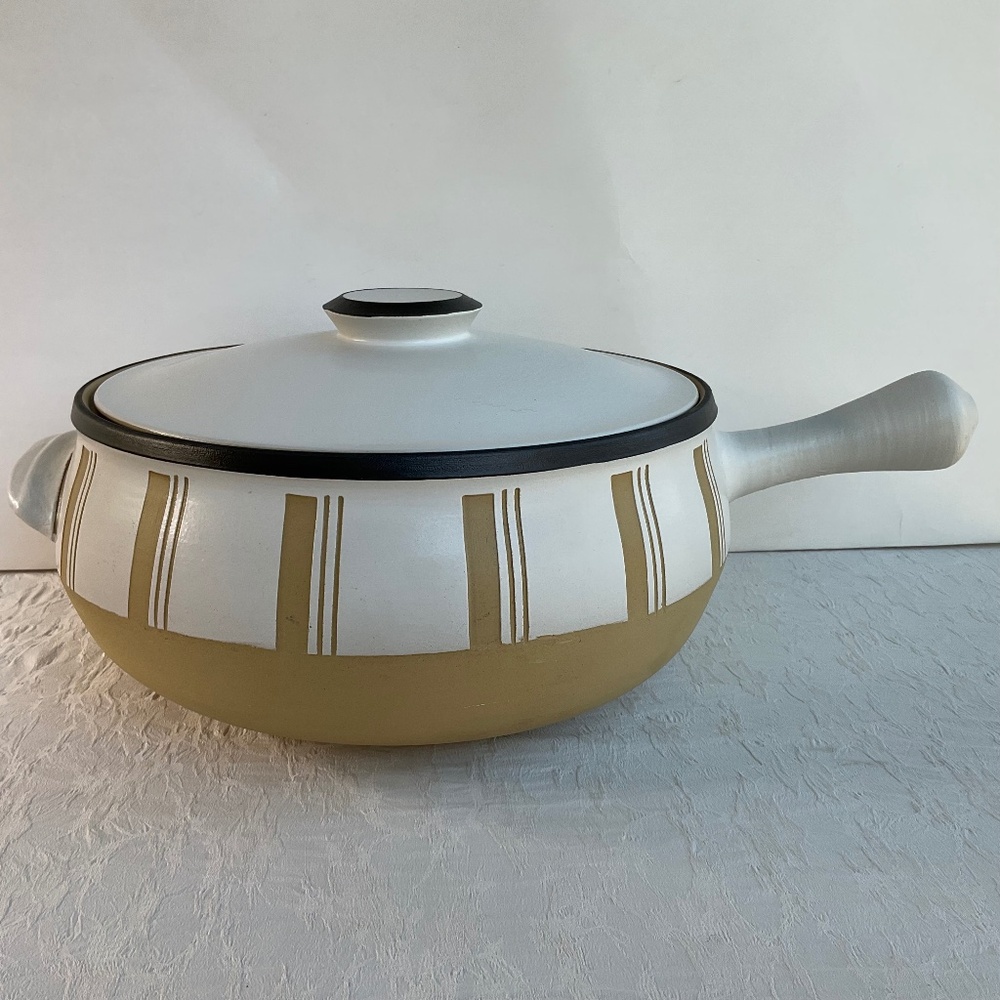 DENBY Vintage “Gourmet” MCM 8 Pint Stoneware Covered Casserole w/ Handle(s)